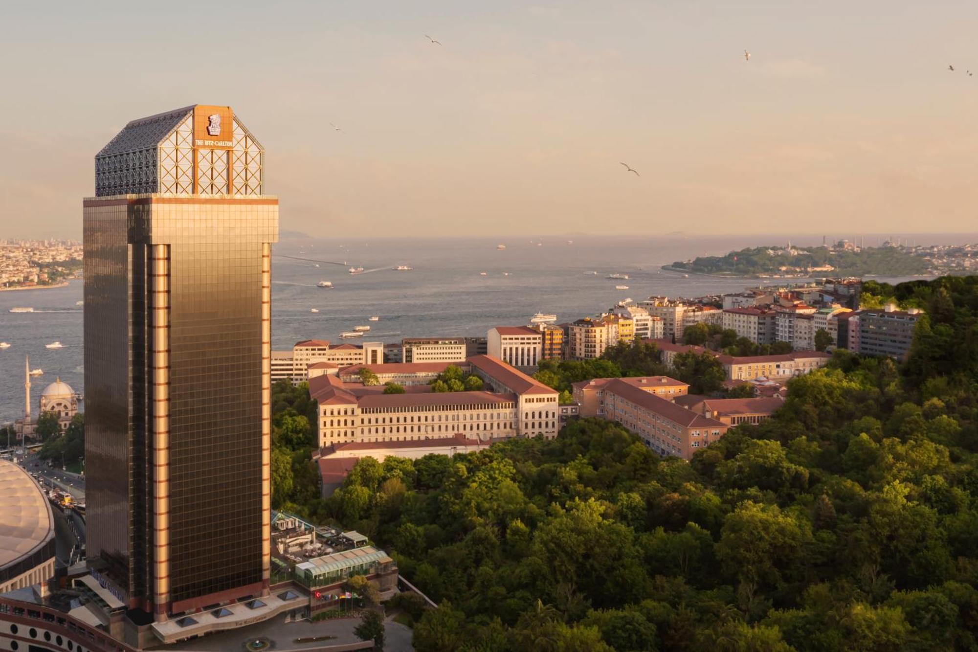 The Ritz-carlton, At The Bosphorus Hotel Provincia di Istanbul