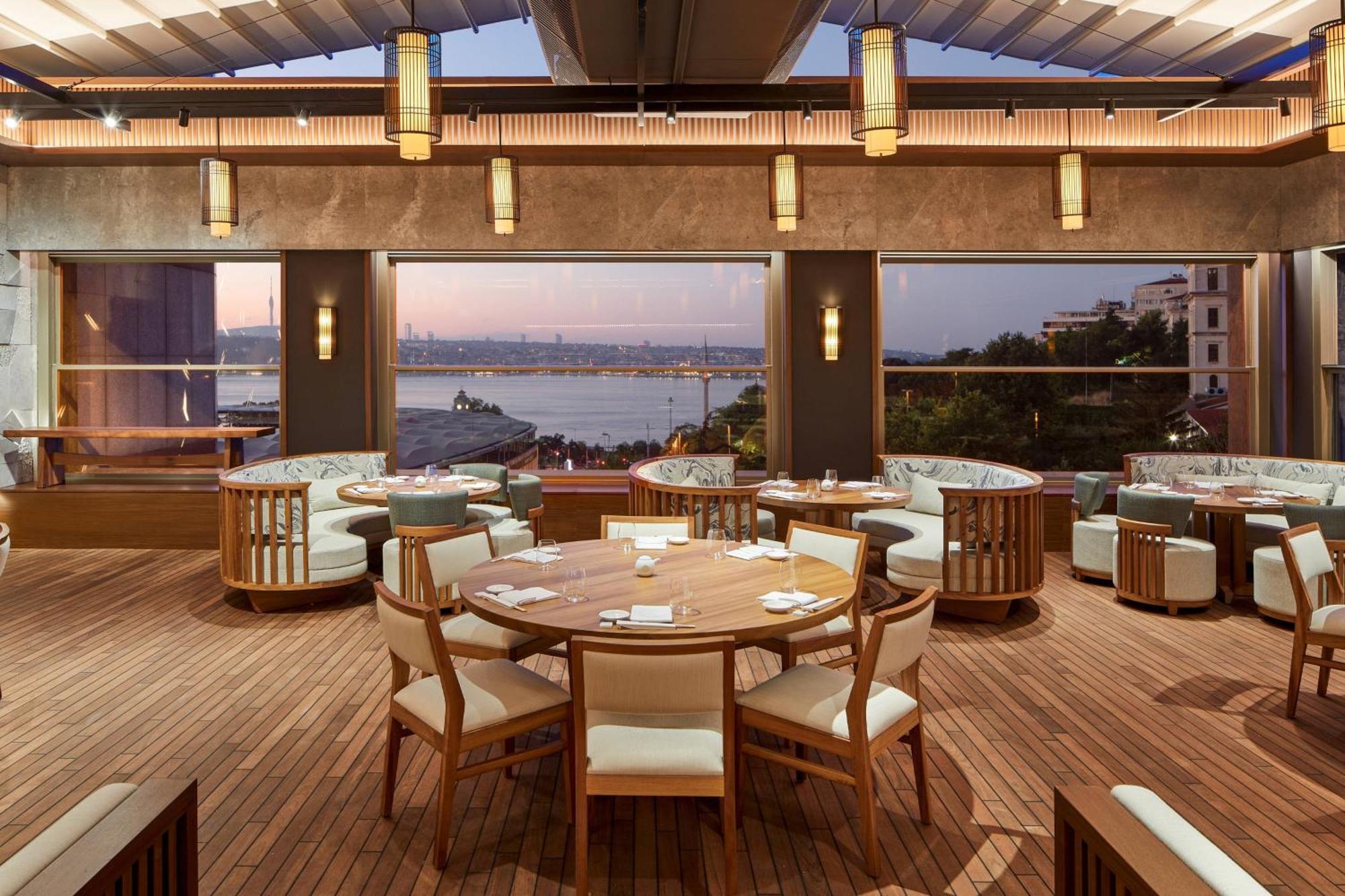 The Ritz-carlton, At The Bosphorus Otel